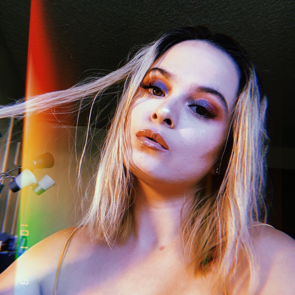 Meet your Posher, Hailey